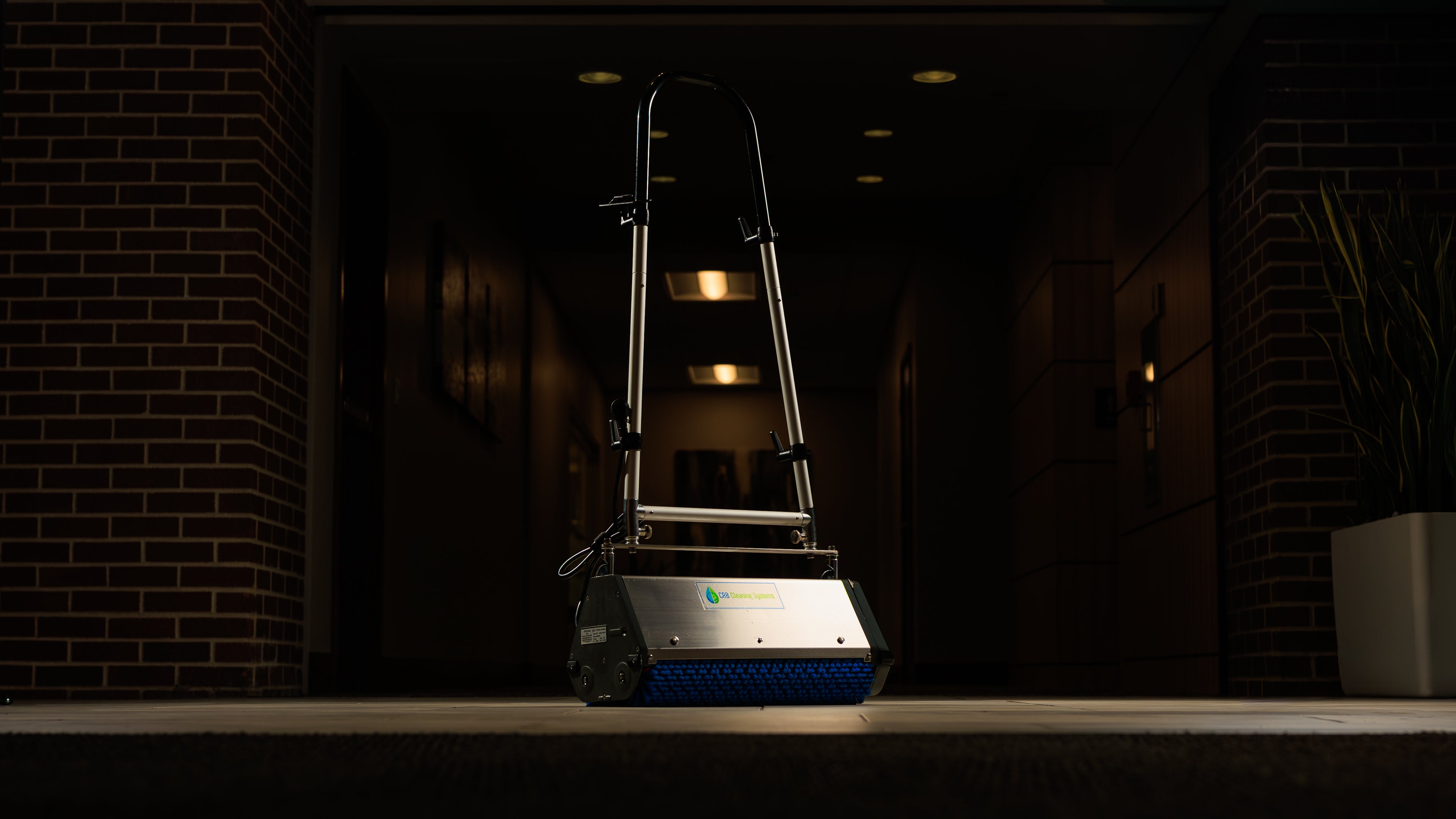 CRB TM5 20" Commercial Counter Rotating Brush Machine